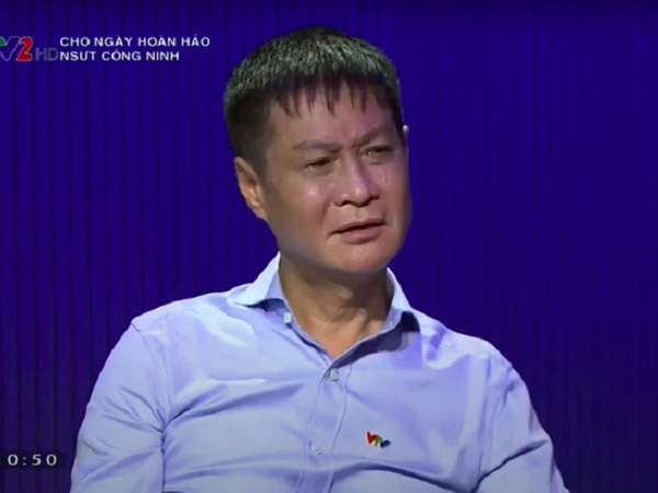 Đạo diễn Lê Hoàng: Sinh viên trường nghệ thuật quá thực dụng và thụ động