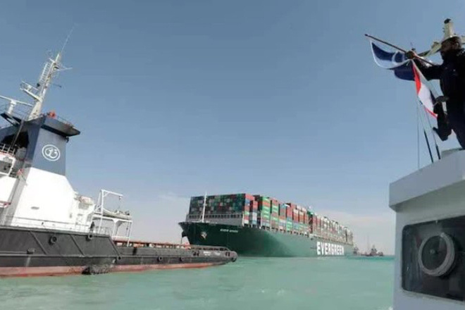 Vụ tắc nghẽn kênh đào Suez: mức bồi thường cao kỷ lục