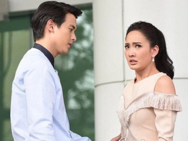 Tháng nào vợ cũng tiêu lẹm mất 3 triệu, chồng nghi dấm dúi mang về ngoại bèn âm thầm theo dõi, nào ngờ sự thật khiến anh bật khóc nức nở