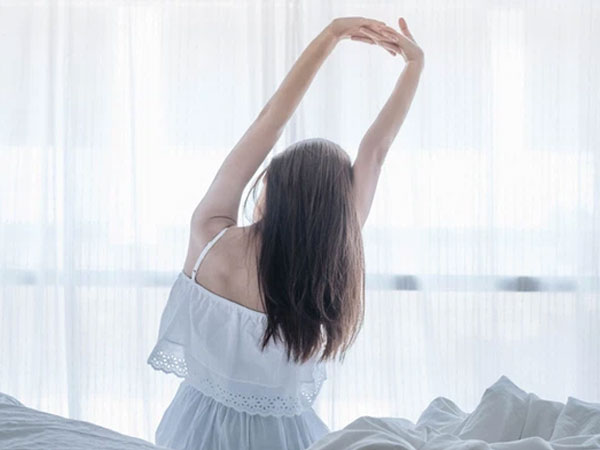 Bất ngờ với 7 thói quen xấu buổi sáng có thể phá hủy năng suất cả ngày của bạn
