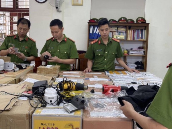 Mua 'buôn' thiết bị đánh bạc bịp từ Móng Cái về Thanh Hóa bán kiếm lời
