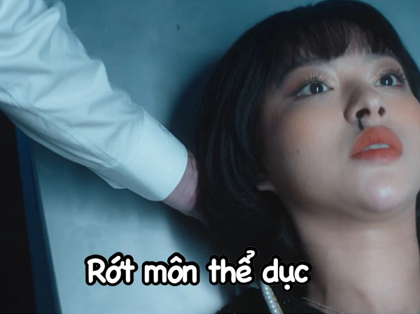 Bức ảnh viral nhất hôm nay: Tú Hảo trợn mắt giả chết, ai cũng đồng cảm với lý do ngất xỉu chuẩn không cần chỉnh