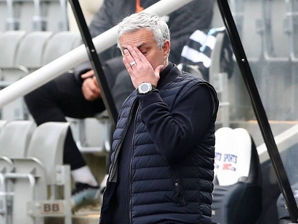 Mourinho phát ngôn thế này, khó ở lại Tottenham