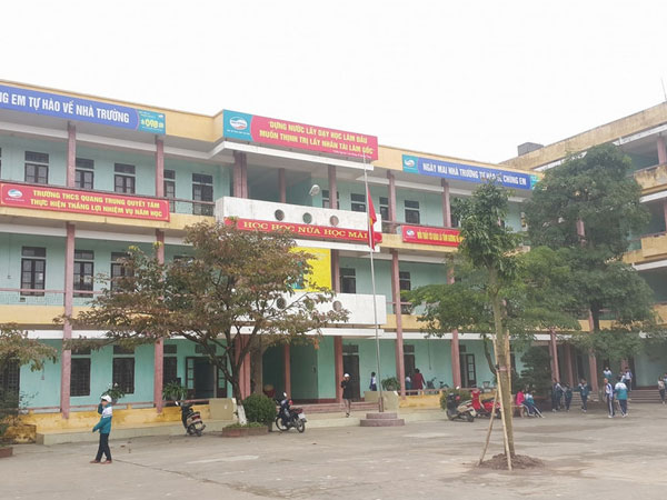 Cô giáo cắt tóc học trò ngay tại lớp gây bức xúc