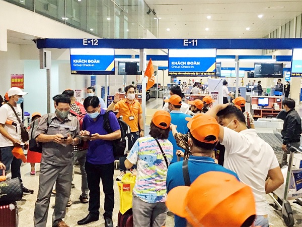 Khách tăng nóng, hàng không đua bay tới Phú Quốc