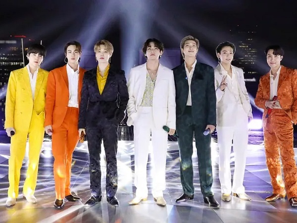 'Dynamite' của BTS phá vỡ kỷ lục 'Despacito” và 'Gangnam Style'