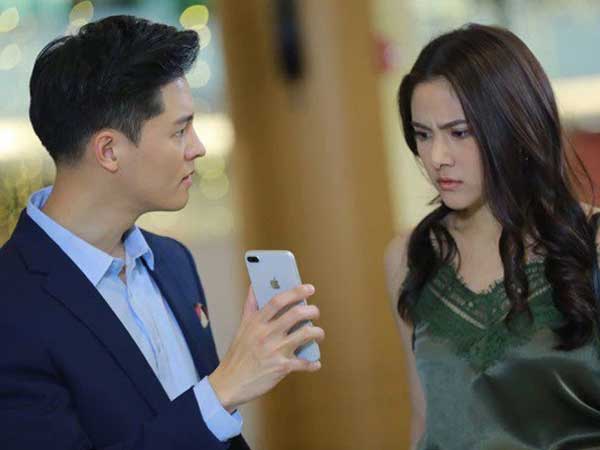 Chồng nổi cơn cuồng nộ kết tội vợ ngoại tình song lúc nhìn kĩ bằng chứng anh đưa, tôi còn sốc óc hơn