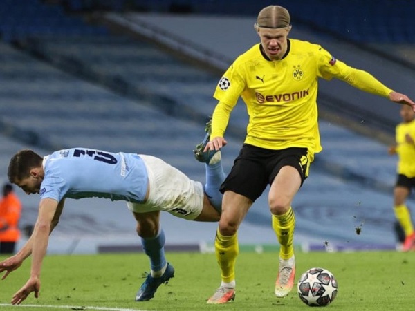 Trọng tài xin chữ ký Haaland sau trận Dortmund thua Man City