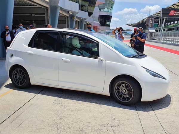 Ô tô điện 'na ná' Honda Jazz sạc đầy pin đi 300km, giá từ 278 triệu đồng