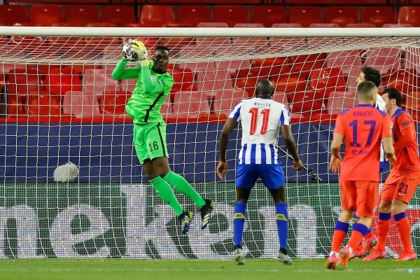 Thủ thành Mendy đi vào lịch sử Chelsea ở Champions League