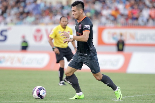 Tiến Linh lập hat trick, Bình Dương đánh bại Nam Định trong trận cầu có 7 bàn thắng
