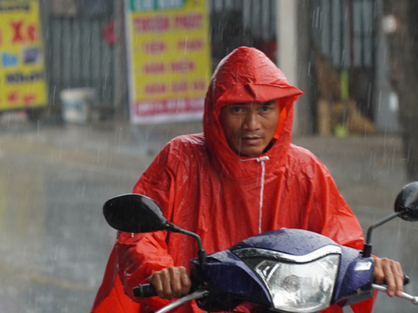 TP HCM đang đón mưa trái mùa và chuỗi mưa lớn