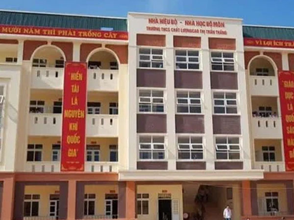 Ngã từ tầng 2 xuống đất, học sinh lớp 9 bị chấn thương sọ não
