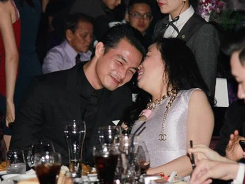Quách Ngọc Ngoan và Phượng Chanel chia tay sau 6 năm gắn bó, làm rõ thông tin đã đăng ký kết hôn