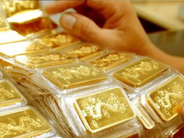 Giá vàng hôm nay 10/4: Giảm nhẹ sau đợt tăng mạnh