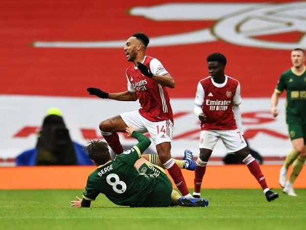 Arsenal mất nửa đội hình trước Sheffield United