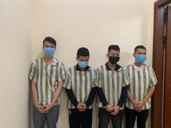 Màn kịch 'anh hùng cứu mỹ nhân' và cái kết của kẻ si tình mù quáng