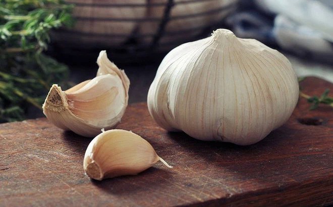 Ngày nào cũng ăn một lát tỏi vào đúng 'giờ vàng' này, cơ thể sẽ nhận được 6 lợi ích quý giá mà thuốc bổ cũng khó sánh kịp