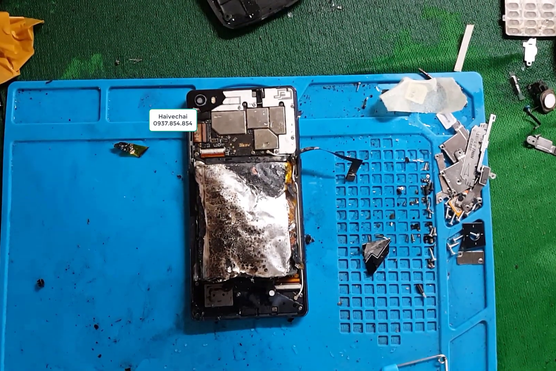 Đây là chiếc Bphone đầu tiên trên thế giới phát nổ, nhưng lỗi không đến từ BKAV