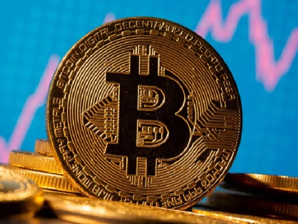 Giá Bitcoin lên gần kỷ lục trước thềm 'bước ngoặt quan trọng'
