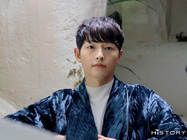 Song Joong Ki bất ngờ ủng hộ đối thủ của Song Hye Kyo, fan tức giận vì có ngày lại đối xử vô tâm, phũ phàng đến vậy