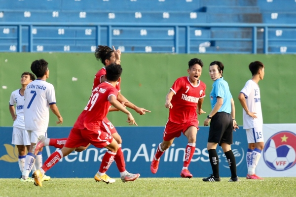 ĐKVĐ U19 PVF dễ dàng đánh bại U19 An Giang, thẳng tiến vào Chung kết