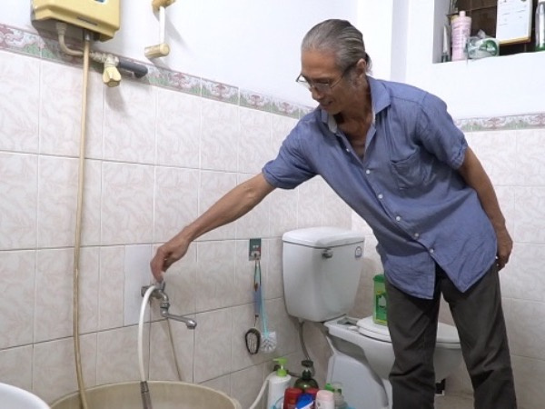 Video: Hàng chục hộ dân TP. Thủ Đức bức xúc vì thiếu nước sinh hoạt