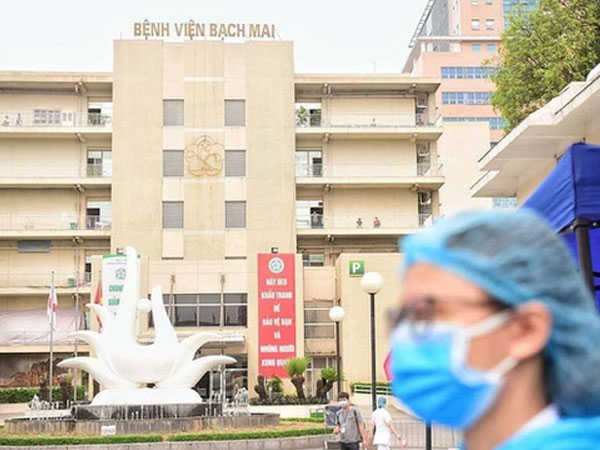 Tiến sĩ rời BV Bạch Mai: 'Môi trường không còn phù hợp, cuối tuần phải báo cáo kiểm điểm'