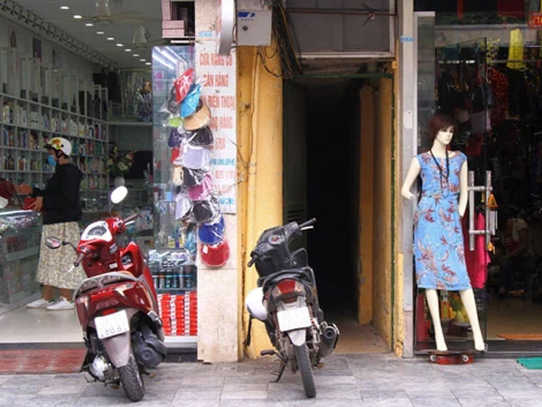 Cận cảnh những con ngõ siêu nhỏ của phố cổ Hà Nội