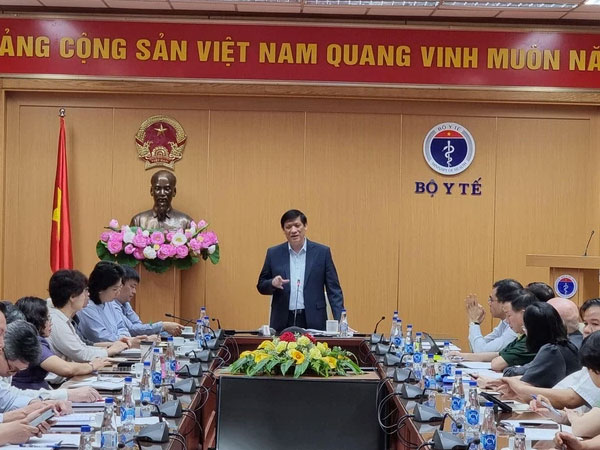 Bộ trưởng Bộ Y tế: Nguy cơ xuất hiện dịch Covid-19 tại nước ta rất lớn