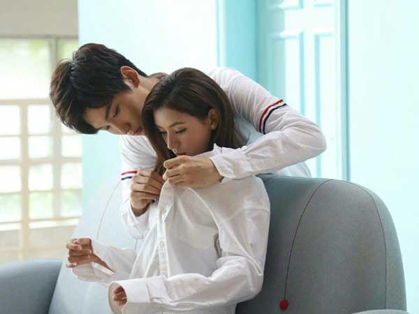Nhặt được chiếc ví ngoài cổng, không ngờ đó là bằng chứng tố chồng ngoại tình, tôi hành động khiến cặp 'mèo mả gà đồng' sợ run