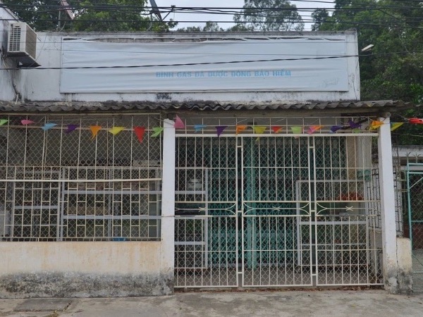 Bên trong ngôi nhà 2 vợ chồng mất tích bí ẩn: Nhiều vết máu và dao chặt trên thành giường, giếng khơi đào lên đã được lấp