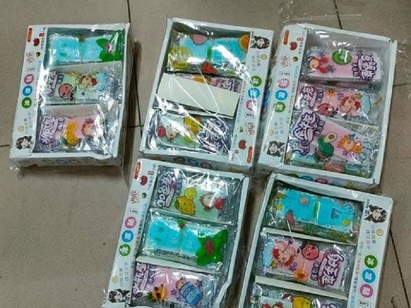 Hé lộ chất liệu đồ chơi khiến hơn 30 học sinh tiểu học cấp cứu