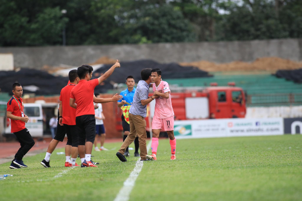 Kết quả SLNA 0-2 HL Hà Tĩnh: Màn ra mắt ấn tượng của HLV Thành Công
