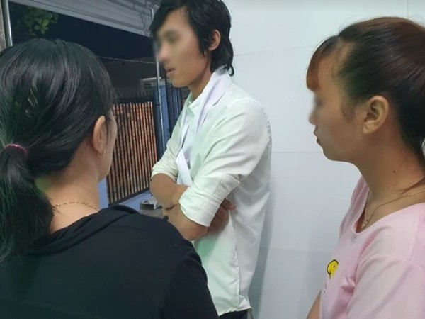 Kẻ thủ ác vụ hiếp dâm, sát hại bé gái 5 tuổi ở Bà Rịa - Vũng Tàu vẫn qua đám tang chia buồn cả ngày với gia đình nạn nhân