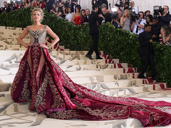 Đại tiệc thời trang Met Gala 2021 có gì khác biệt so với mọi năm ?
