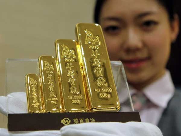 Trung Quốc đột ngột 'gom' hàng trăm tấn vàng