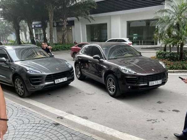 Hai xế sang Porsche Macan trùng biển số 'chạm mặt' ở Hà Nội