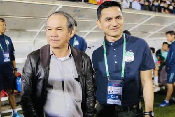 Báo Thái khen bầu Đức hết lời: Ông ấy khiến V.League bùng nổ trở lại khi mời về Kiatisuk