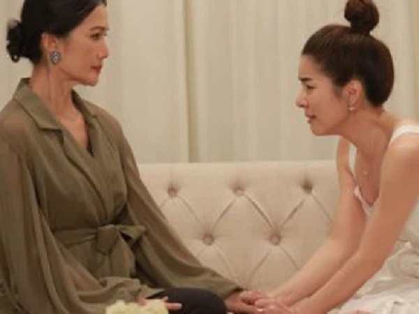 Vợ một mực ly hôn để làm lại cuộc đời nhưng vừa rời khỏi tòa, cô lại sững sờ nhận ra mình mắc phải cú lừa của người không ngờ tới