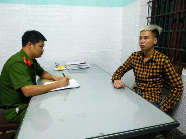 Khởi tố nam thanh niên đâm chết tình cũ hơn 6 tuổi vì không chịu 'nối lại tình xưa'