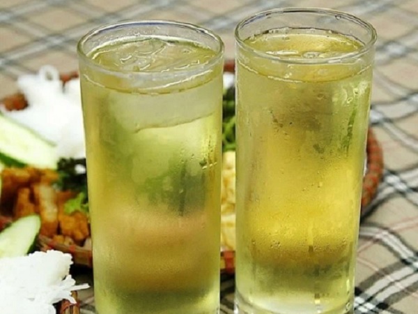 Uống trà đá nhiều có thể gây hỏng thận: Chuyên gia nói gì?
