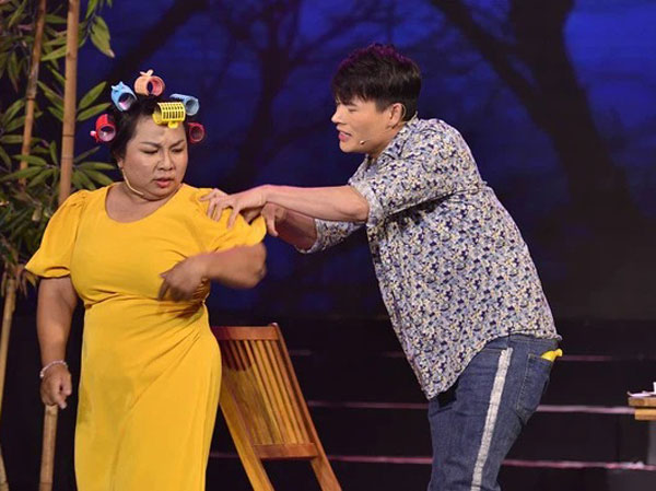 Diễn viên quần chúng showbiz Việt: Bị đánh và ăn chặn tiền cát-xê