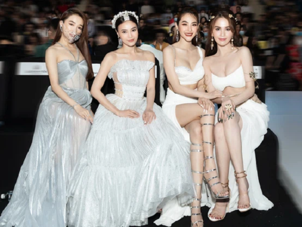 Khung hình 'tiên tri' chấn động Vbiz: Cả dàn mỹ nhân trong ảnh Nhã Phương, Ngọc Trinh, Lan Ngọc đều dính liên hoàn scandal