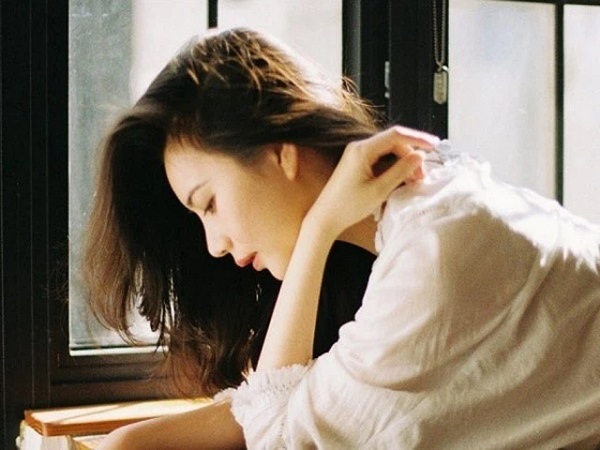 Giận chồng nên tôi ôm con bỏ đi, 5 ngày sau nhận được cuộc gọi lúc 1 giờ đêm của chị hàng xóm mà tôi bủn rủn chân tay