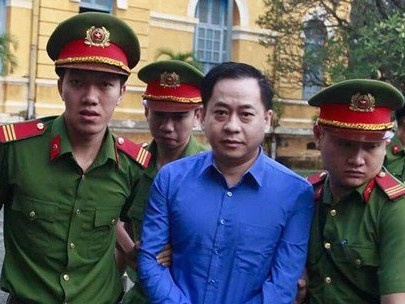 Phan Văn Anh Vũ bị đề nghị truy tố 'Đưa hối lộ', vợ kêu oan cho chồng
