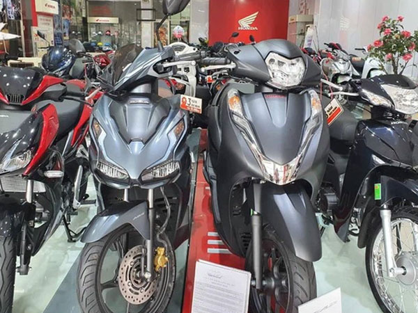 Giá xe Honda SH tiếp tục 'tăng phi mã', chạm mốc cao kỷ lục