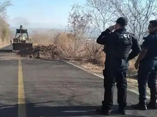 Băng đảng khét tiếng Mexico dùng máy bay không người lái tấn công cảnh sát