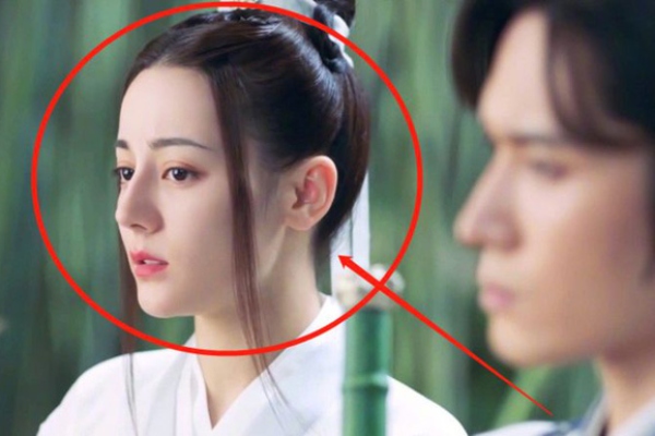 Trường Ca Hành chưa kết thúc mà Địch Lệ Nhiệt Ba đã đóng phim cổ trang mới, nam chính là Cung Tuấn?