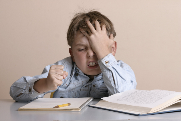 Gặp học sinh tăng động giảm chú ý, nam gia sư có cách giải quyết khiến ai cũng phải khen ngợi